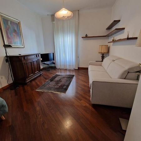 Apartamento Duomo - Fontana Cozy With Terrace Milán Exterior foto